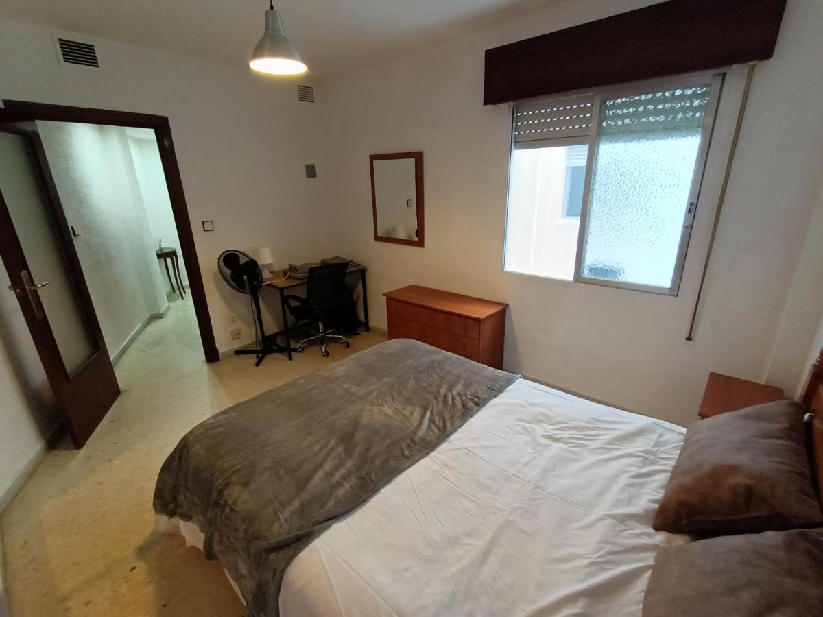 Apartamento Cerca De La Caleta Кадис Екстериор снимка