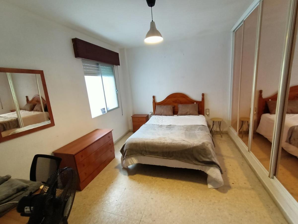 Apartamento Cerca De La Caleta Кадис Екстериор снимка