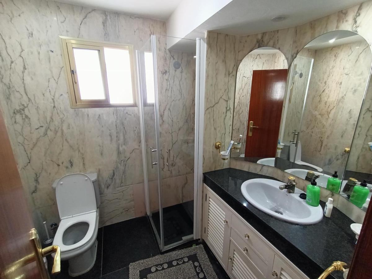 Apartamento Cerca De La Caleta Кадис Екстериор снимка